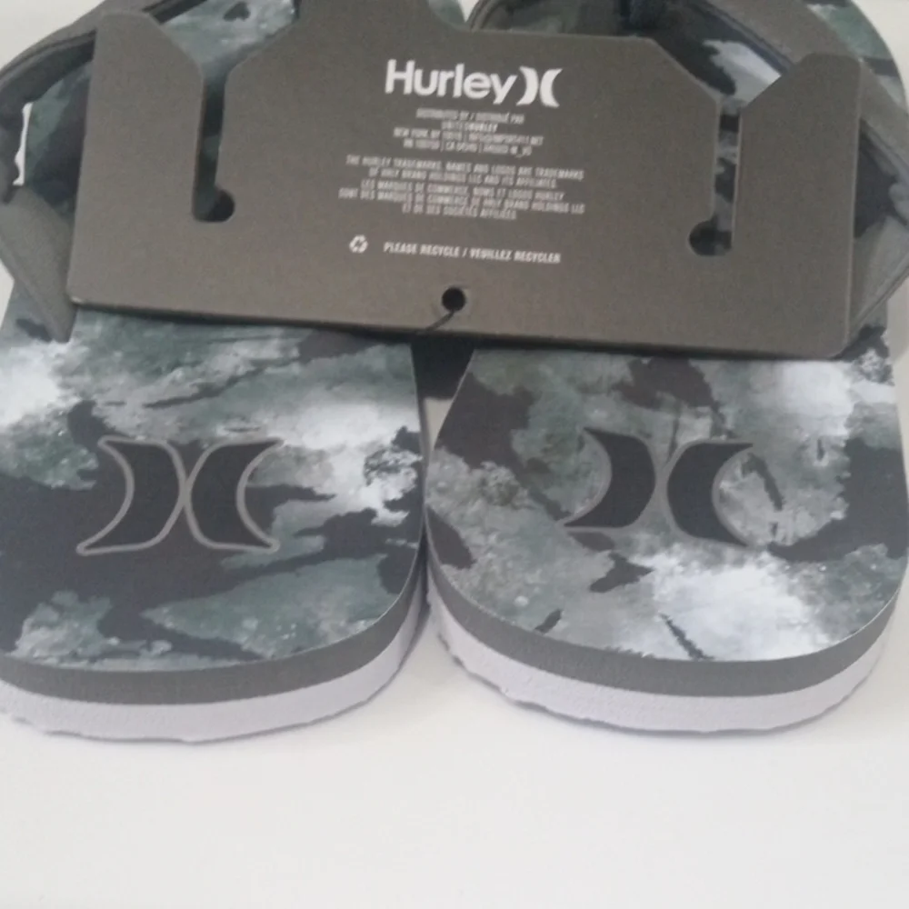 HURLEY MEN'S FLIP FLOPS - Gray and Black Camo - Thong Toe Sandals - SIZE 7 NWT
